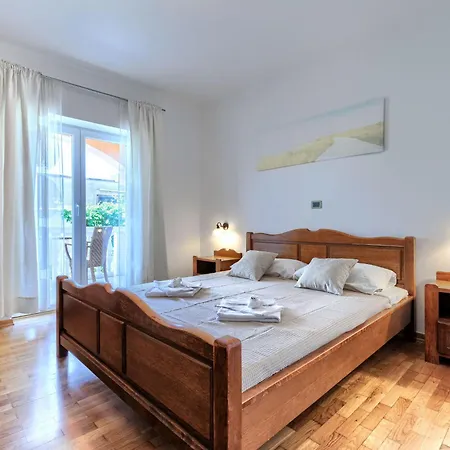 Eldina By Interhome * بولا