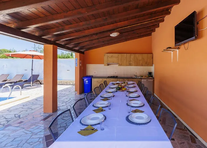 Eldina By Interhome * Pula