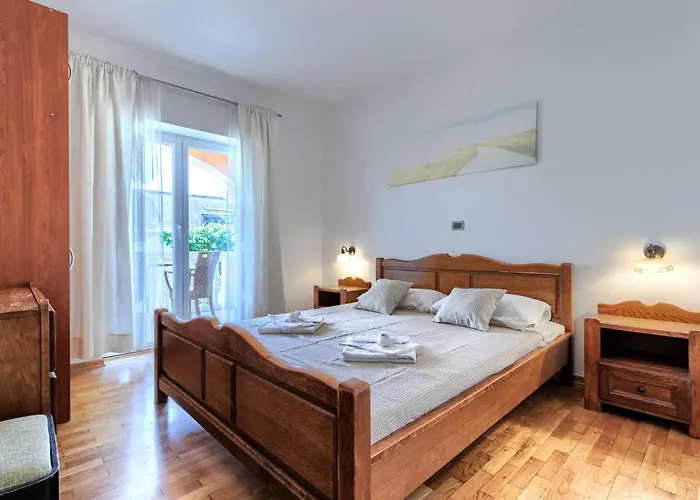 Eldina By Interhome * Pula